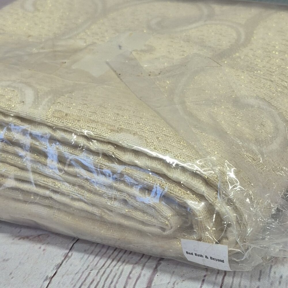 NOS Christmas Tablecloth Gold Swirls Bed Bath & Beyond Holiday 60"x84" - Picture 3 of 6